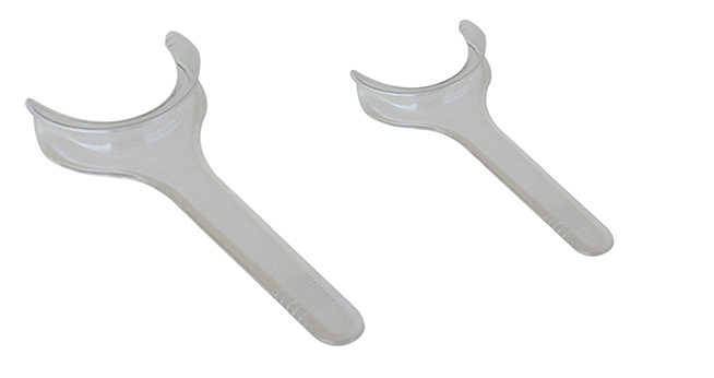 Cheek retractors